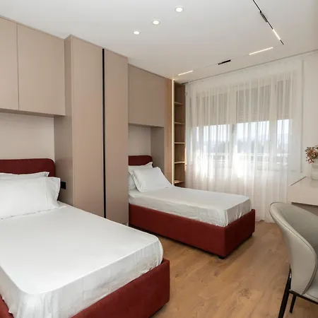 The Resident In Prime Location,luxury Living Appartement